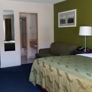 King Room Accessible or Non Smoking